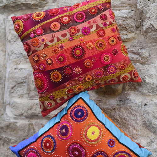 Red Centre Cushion-Kit