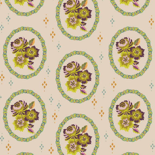 Mini Charm - Chantilly